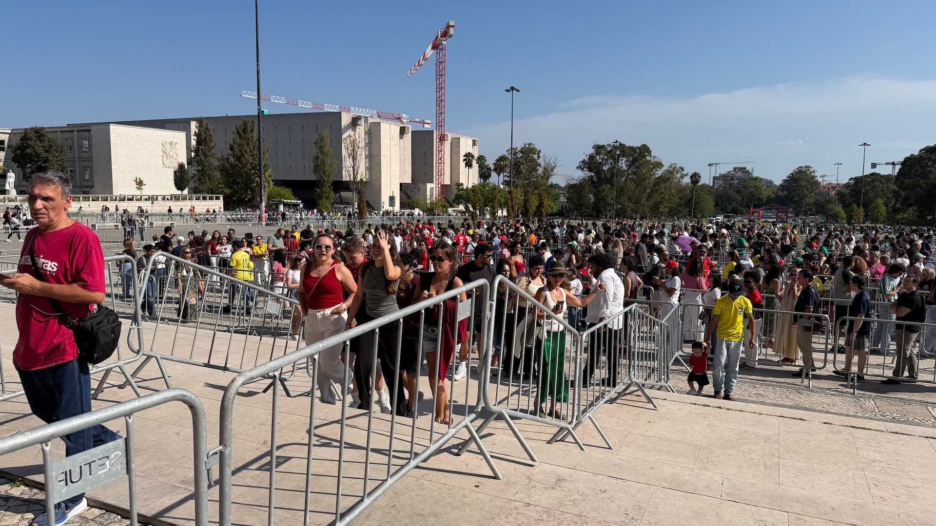 Aprendemos com 2022, diz cônsul em Lisboa sobre filas