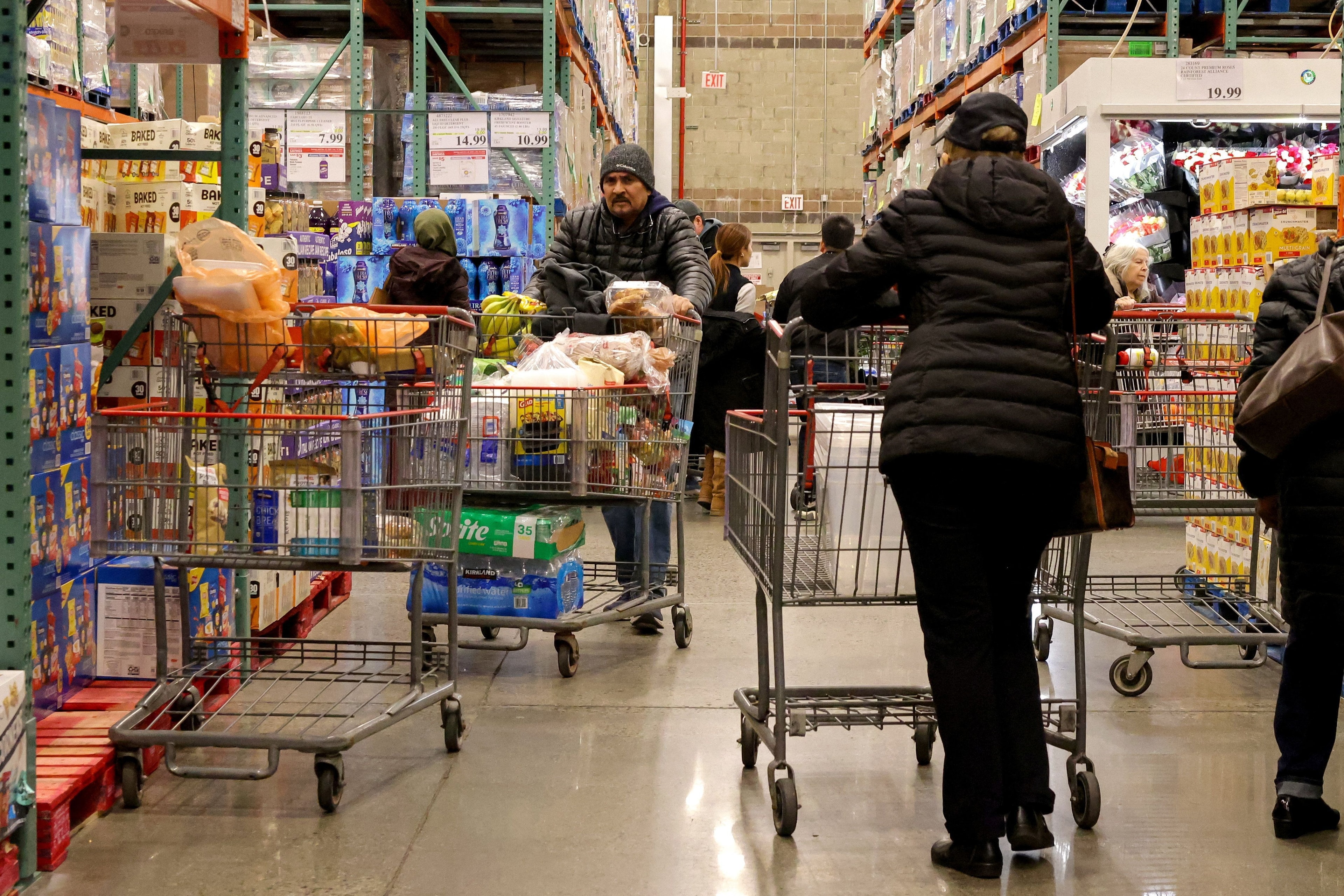 Inflação ao consumidor nos EUA desacelera mais do que o esperado em junho