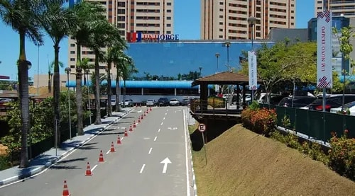 Universidade realiza mutirão com serviços gratuitos em Salvador