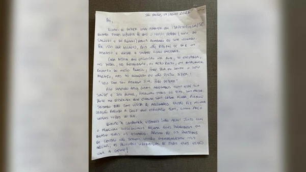 Proibido de visitar o pai, Flávio Bolsonaro escreve carta: "Até breve"