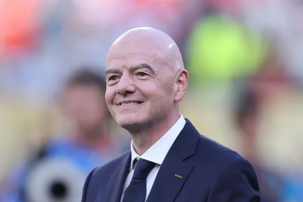 Federação da Jordânia acusa Fifa de chantagem e nega apoio a Infantino