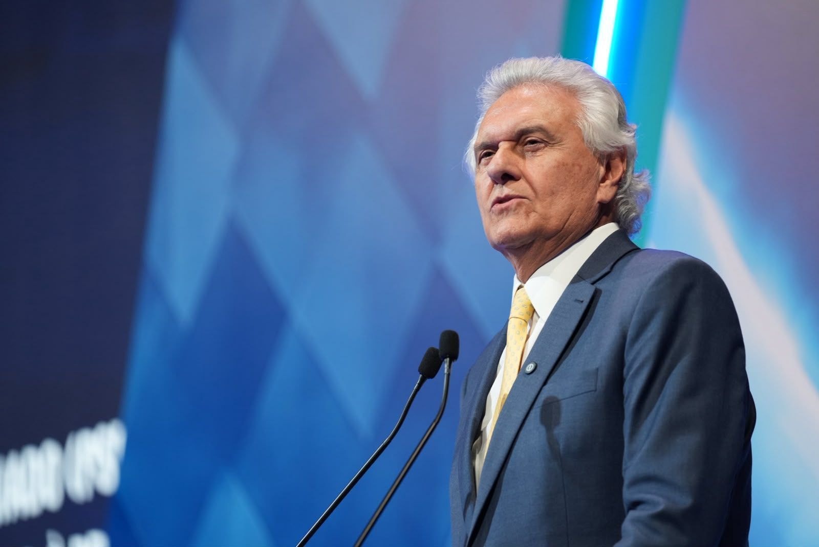 Caiado apostará na gestão de Goiás na estreia na TV; Cury, na polarização