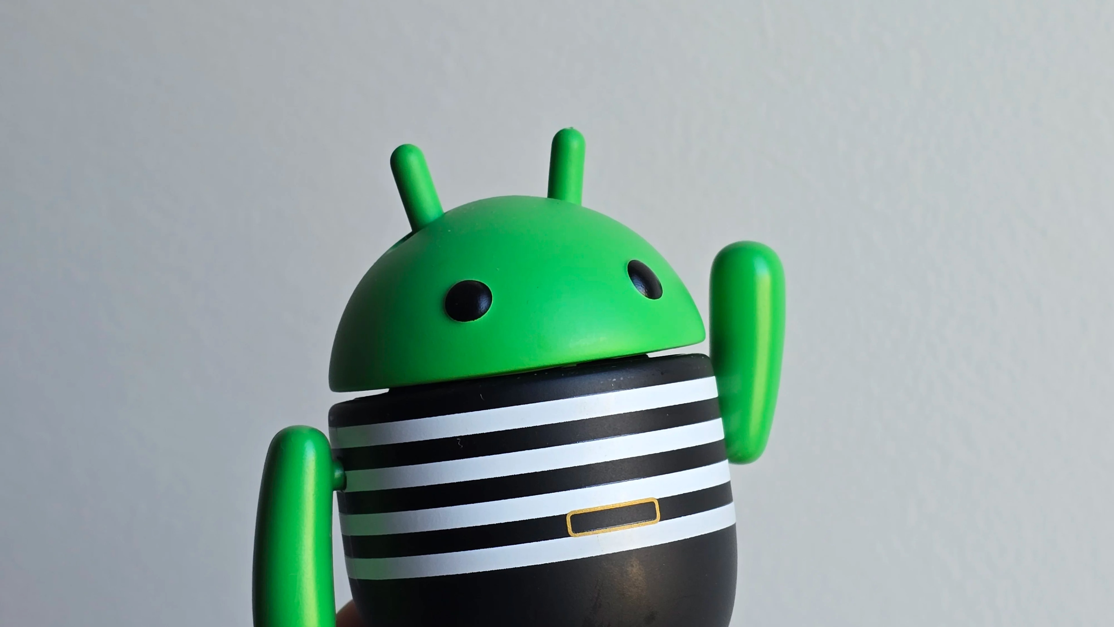 App misterioso aparece em milhões de Android; para que ele serve?