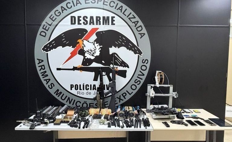 Polícia prende 16 suspeitos de fabricarem armas em impressoras 3D no RS
