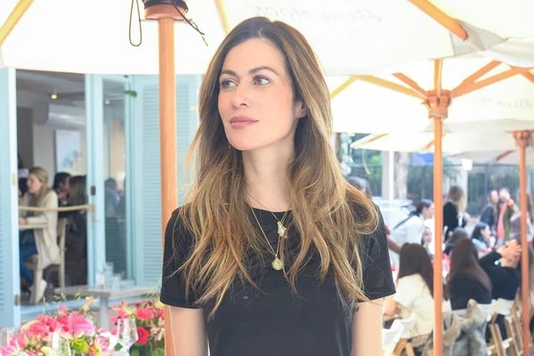 Pietra Bertolazzi tem livro polêmico sobre "doutrinação progressista"