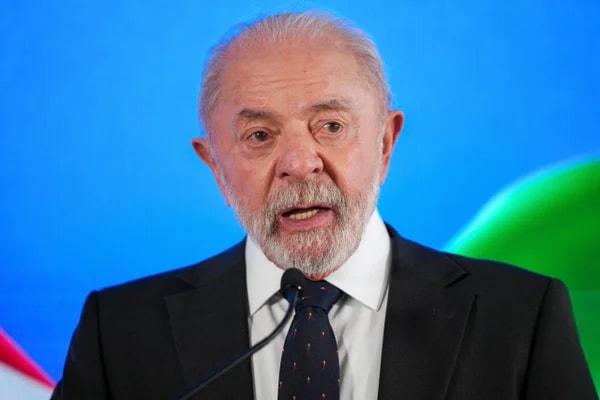 Lula adota cautela sobre tarifaço e avalia impactos da reciprocidade