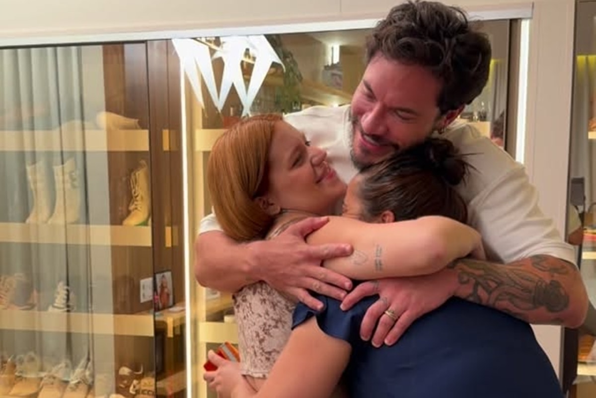 Viih Tube e Eliezer viralizam após convite surpresa para governanta. Veja vídeo