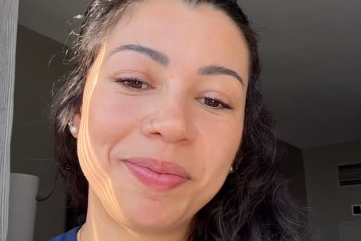 Carolana, ex-jogadora de vôlei do Brasil, revela diagnóstico de câncer