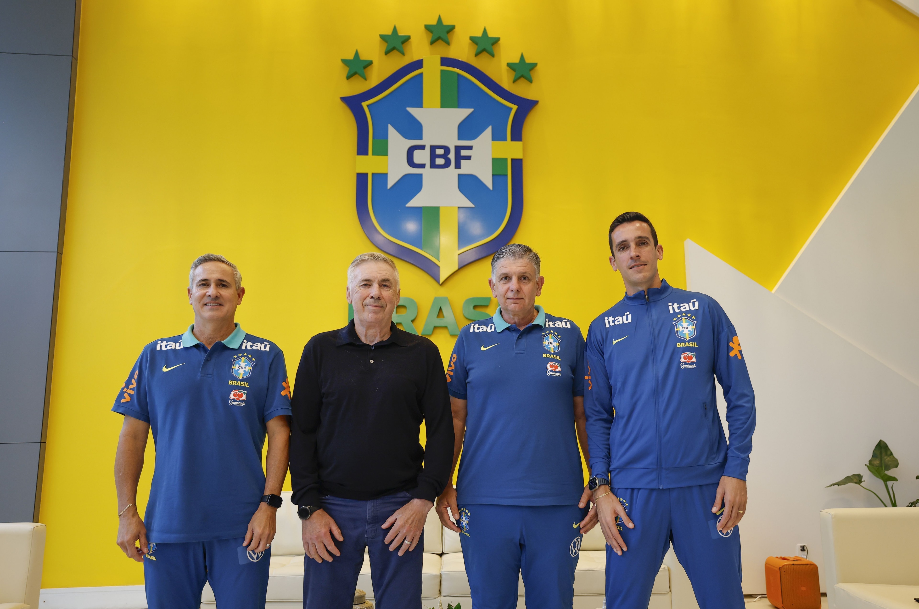 Atacante da Seleção Brasileira troca City por Barcelona e quebra recorde