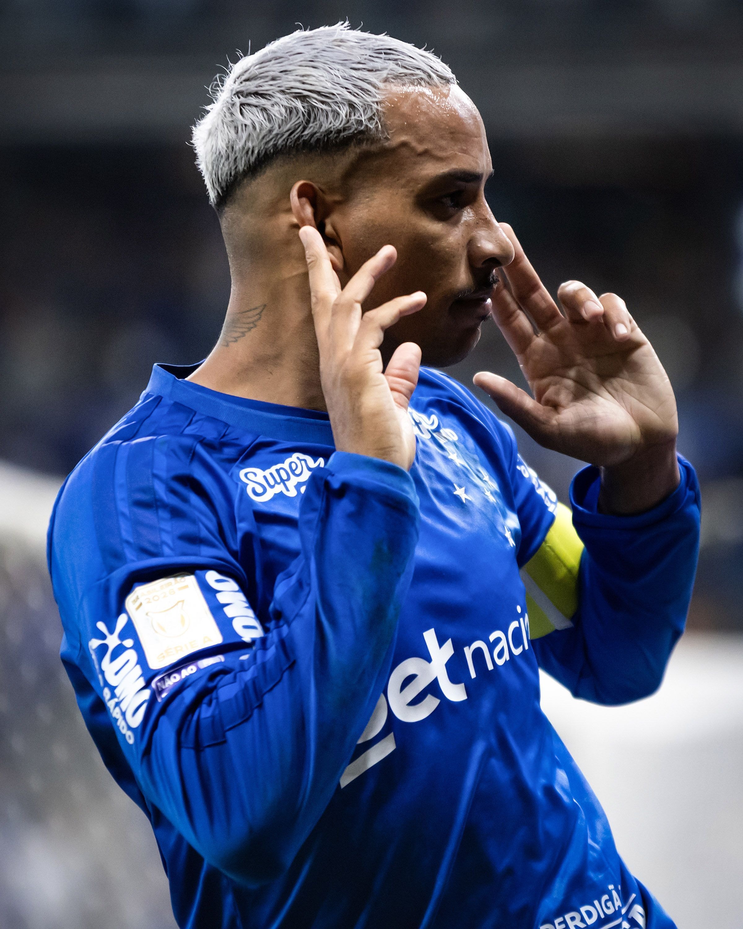 Sóbis rasga elogios à revelação do Cruzeiro: “Seleção”