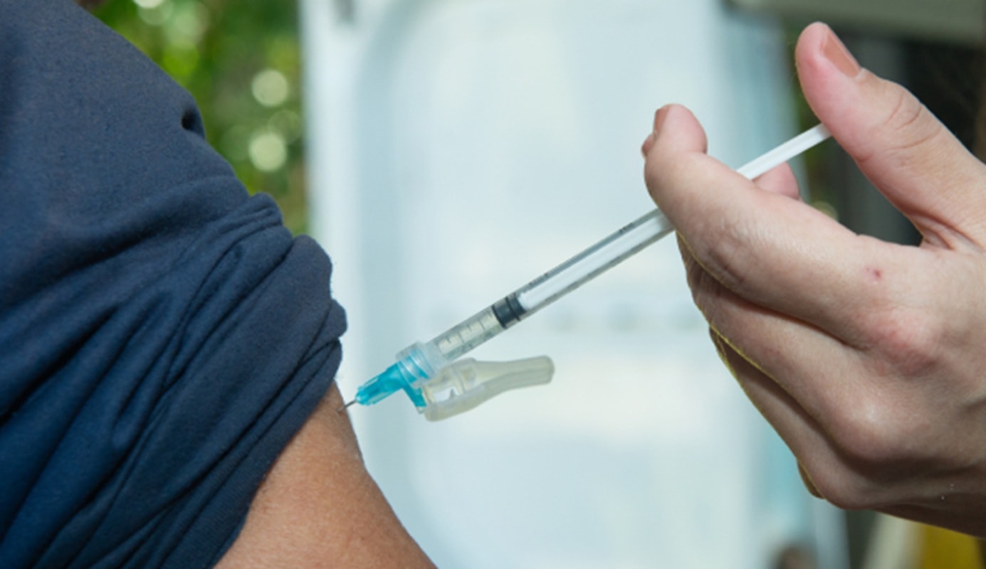 Após vacinação em massa contra dengue, Nova Lima espera reunião com MS