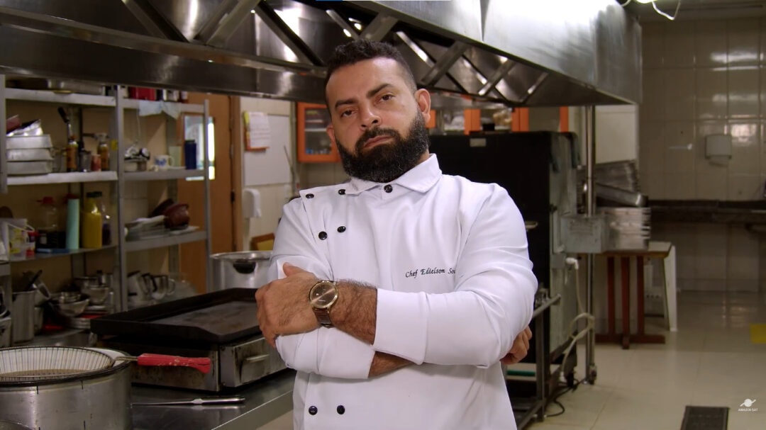 Chef Edielson Sousa ensina receita de pirarucu ao molho de maracujá