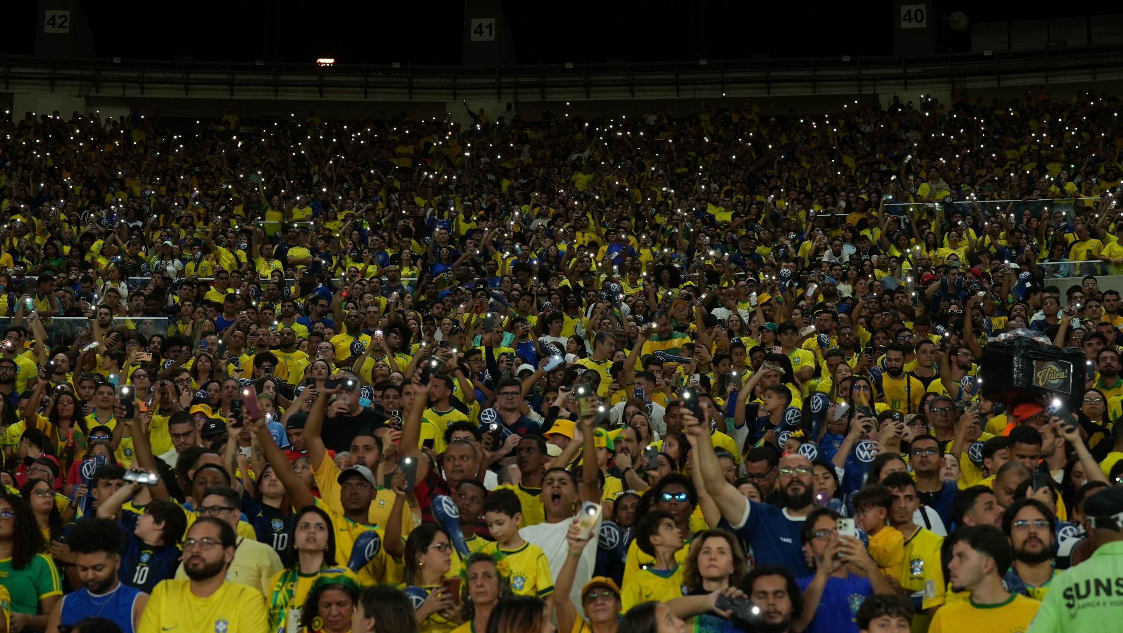 Home office durante jogos do Brasil: especialista explica as regras da CLT