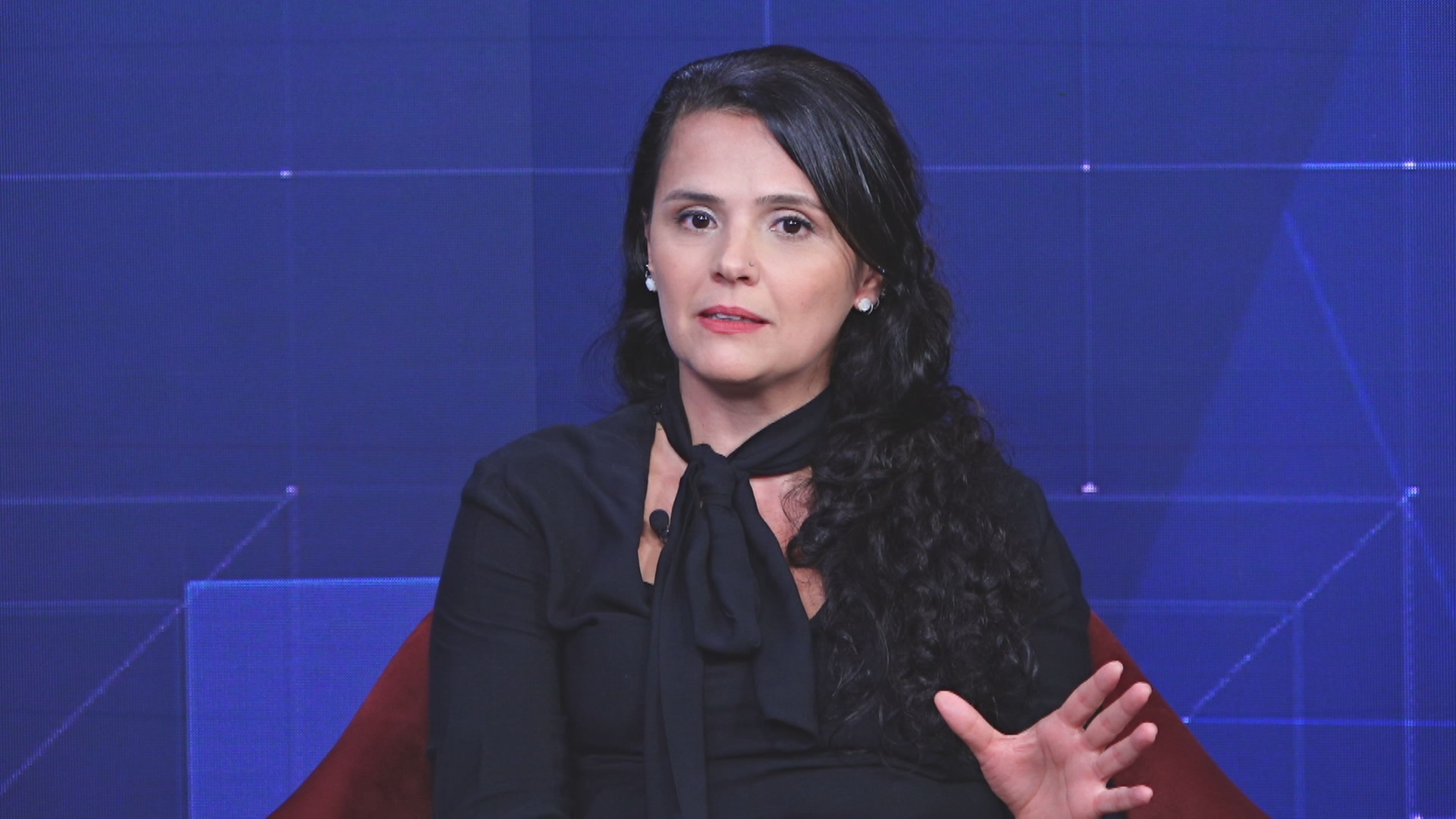 Educação está atrasada frente às competências de trabalho, afirma professor