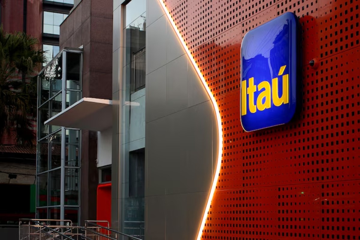 Itaú é condenado a indenizar aposentado em dobro por cobranças indevidas ao longo de 13 anos