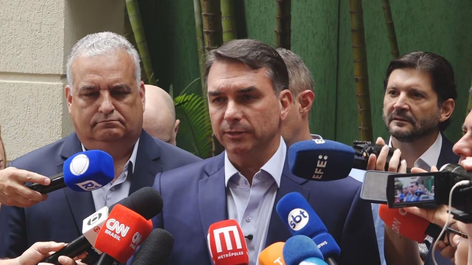 Costa Rica inaugura mega prisão inspirada em modelo de El Salvador