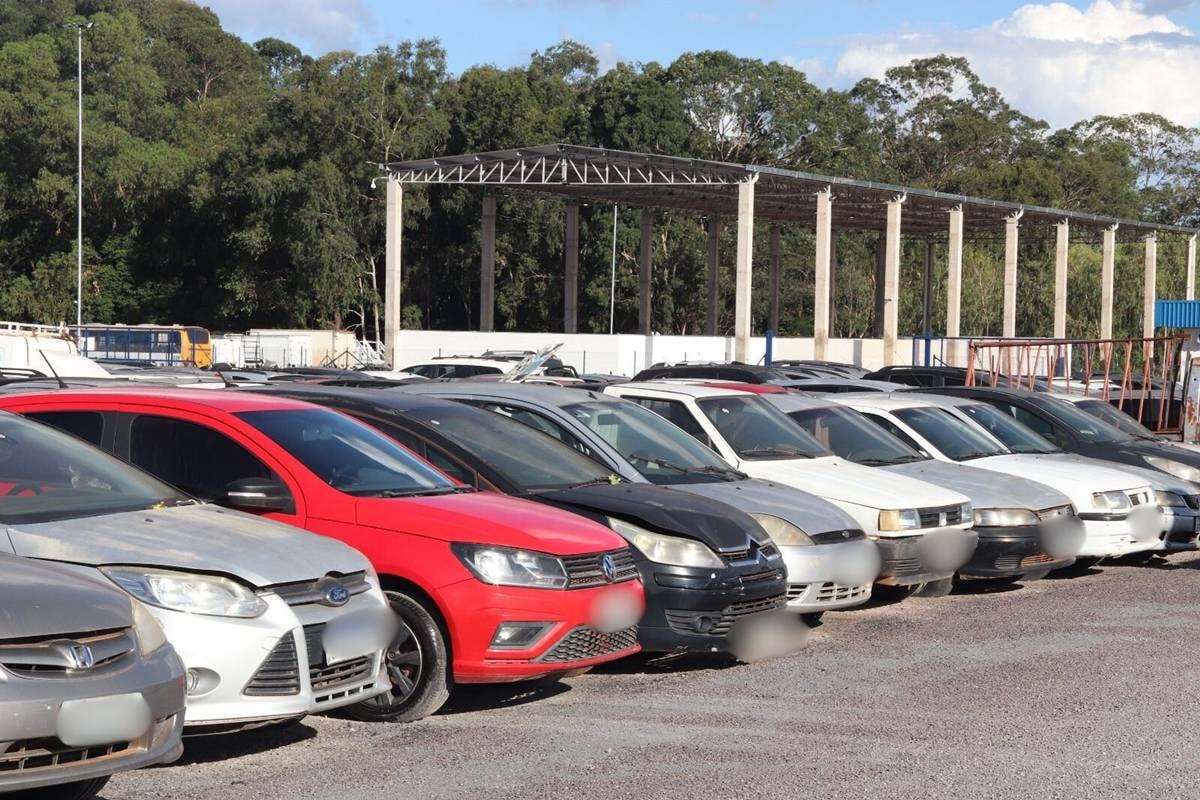Detran-DF anuncia leilão de veículos conservados e sucatas
