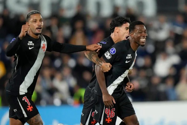 Sul-Americana: Vasco e Bragantino precisam vencer para ir às oitavas