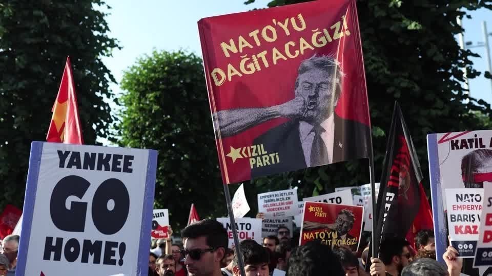 Líderes buscam compromisso de Trump com a Otan durante cúpula na Turquia