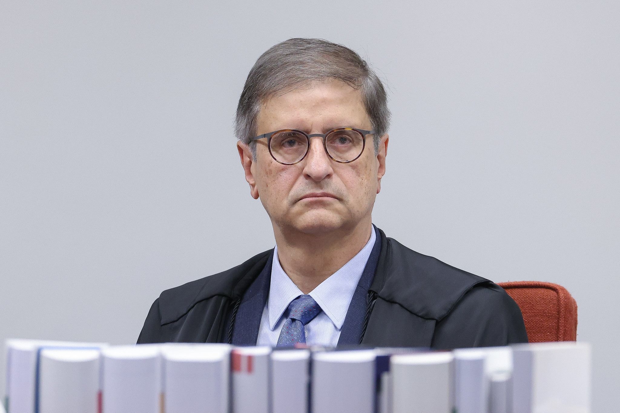 Cármen Lúcia deveria ter repreendido Gilmar em sessão, diz especialista