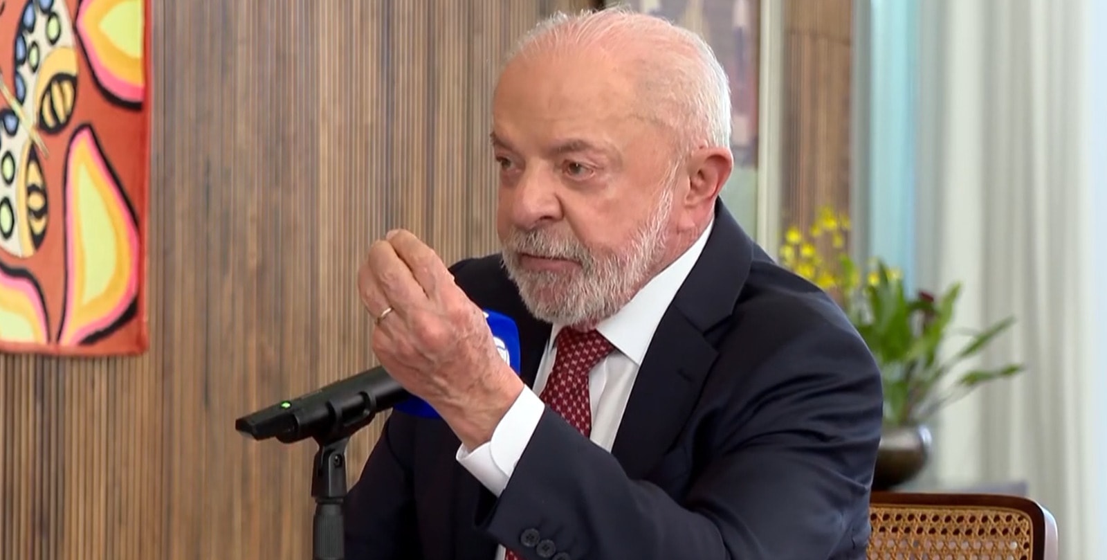 Lula pede inelegibilidade de Flávio ao TSE por suposto abuso econômico em Barretos