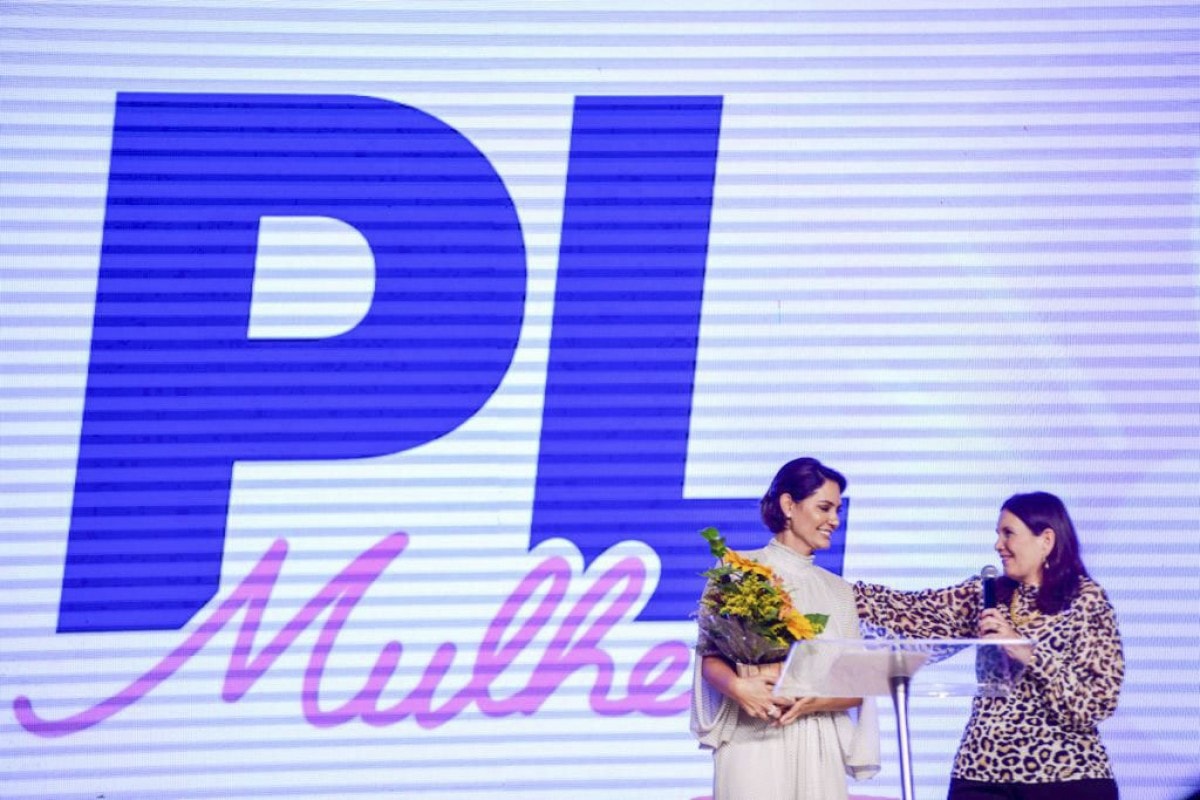 Michelle Bolsonaro e Bia Kicis são eleitas senadoras pelo DF