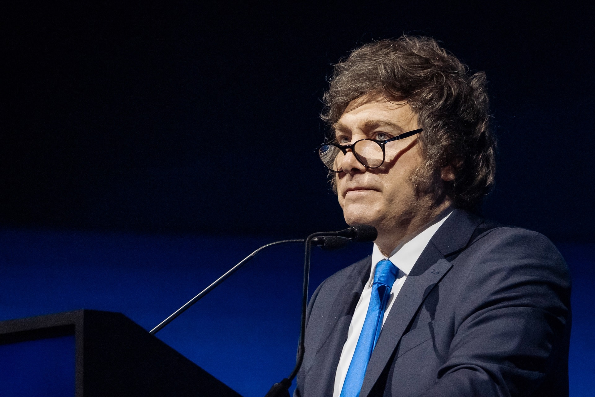 Economia da Argentina desacelera e ameaça planos de Milei para reeleição em 2027