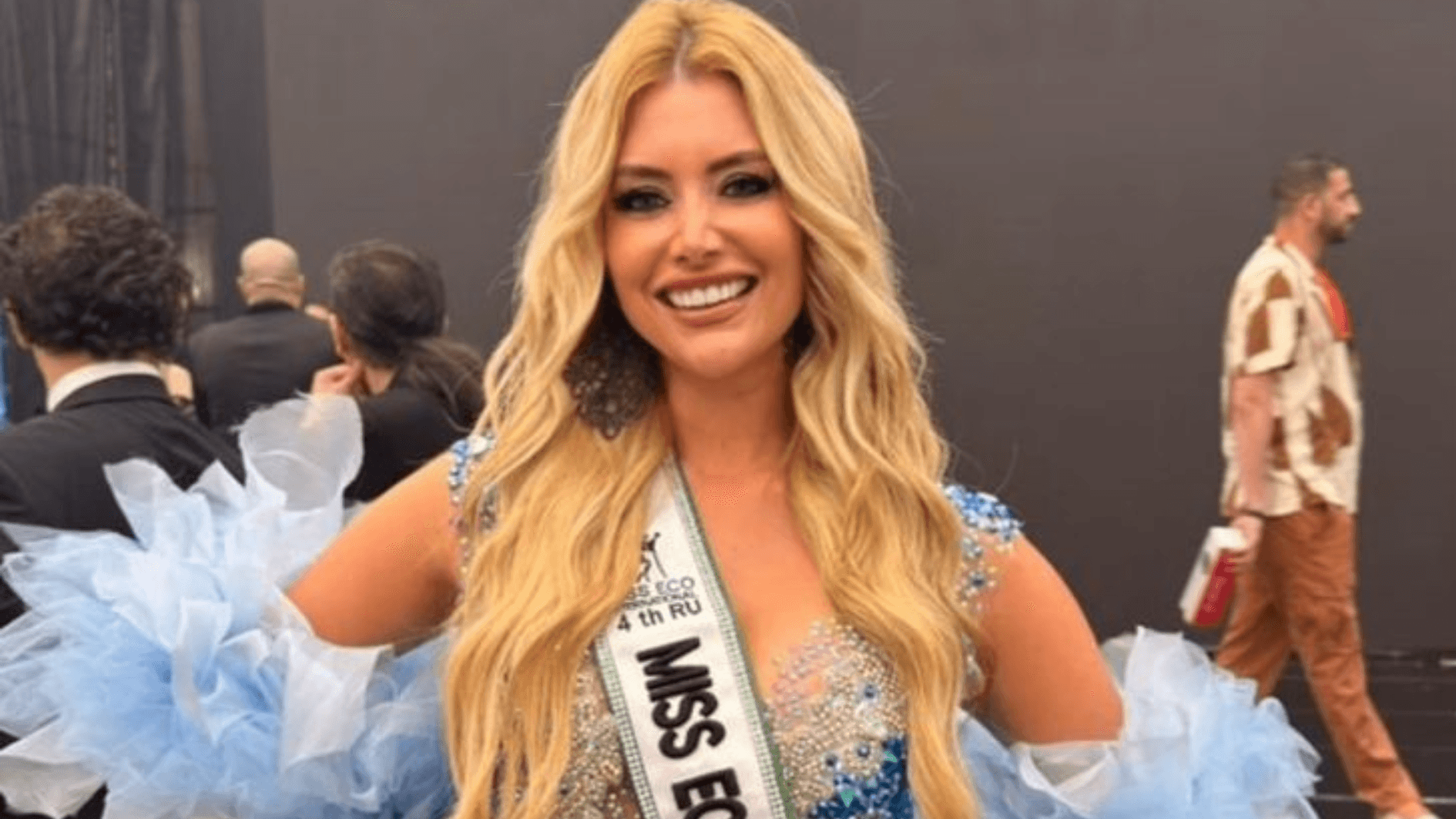 Conheça Joana Camargo, Miss Brasil que levou tombo em palco no Egito