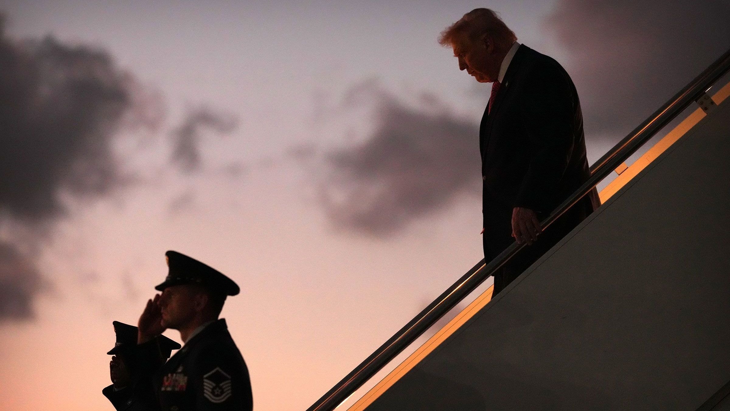 Em homenagem a Trump, Palm Beach renomeia aeroporto com nome do presidente